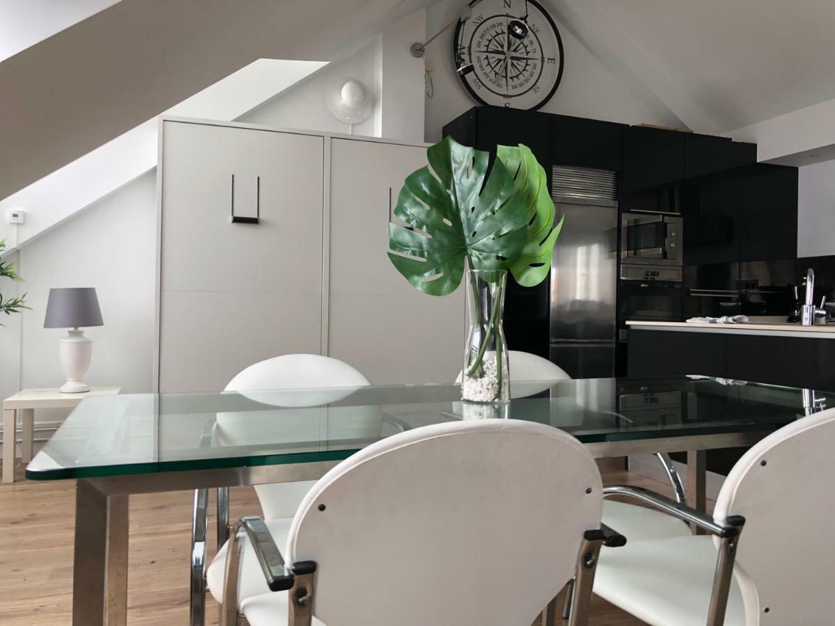 شقة Oktheway Loft Maestranza آكورونيا المظهر الخارجي الصورة