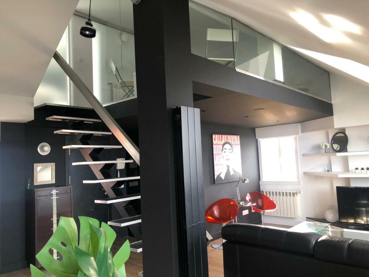 شقة Oktheway Loft Maestranza آكورونيا المظهر الخارجي الصورة